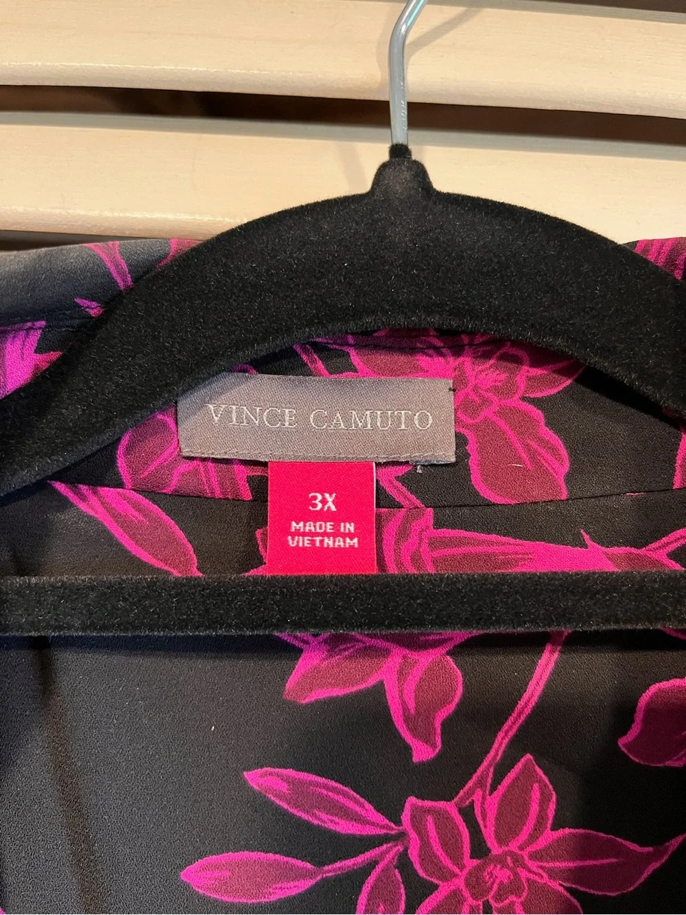 Vince Camuto lightweight vince